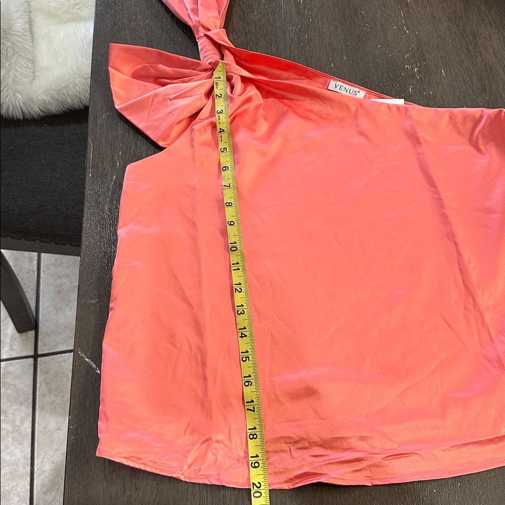 Venus Elegant Pink Coral One-Shoulder Bow Detail Satin Top Size 12 NEW - Picture 8 of 9